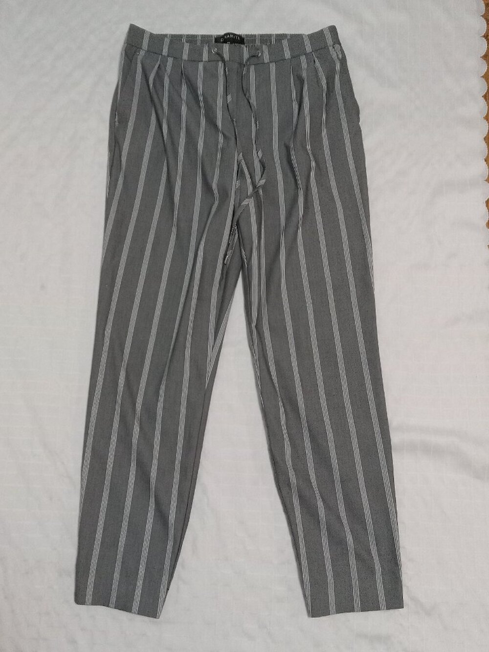 Dynamite grey relaxed fit chic pant with a lace and pretty buttons size S